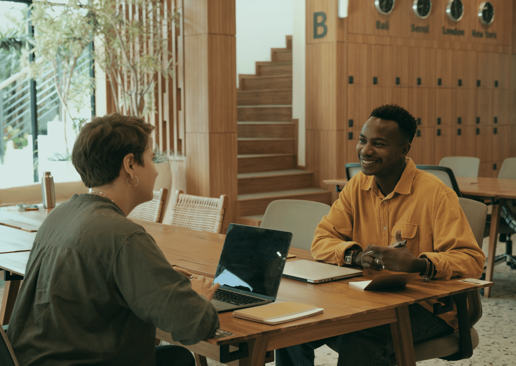 Candidate experience of hiring manager having an interview conversation, highlighting the importance of candidate experience during the recruitment process
